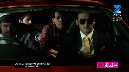 Ek Tha Raja Ek Thi Rani (387. ep.) 16.1.2017. – Raja naređuje svojim ljudima da pronađu Rani i Iqbala!