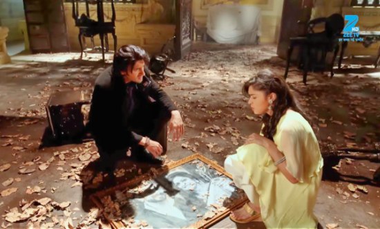 Ek Tha Raja Ek Thi Rani (444. ep.) 11.04.2017. - Rani i Rađa dospevaju u staru palatu!