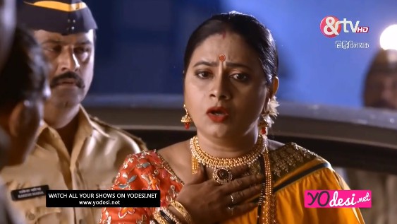 SiddhiVinayak – 216. epizoda – Rudra podmetne Manđiri drogu u torbicu!