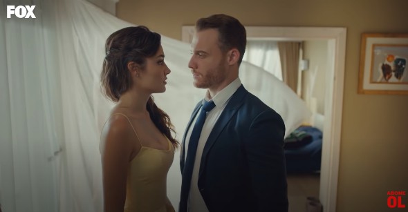 Pokucaj na moja vrata – 2. epizoda – Serkan i Eda će 2 meseca glumiti da su vereni!