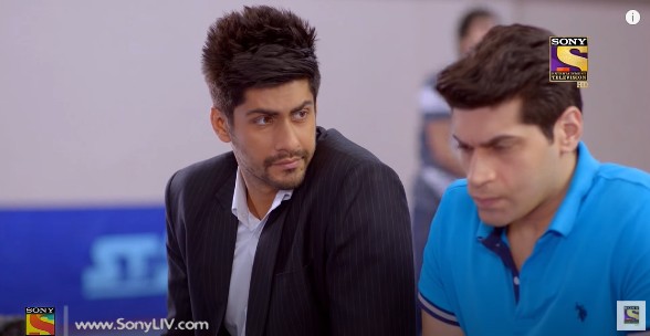 Yeh Pyaar Nahi Toh Kya Hai – 7. epizoda – Siddhant pristane da zastupa Srikanta!